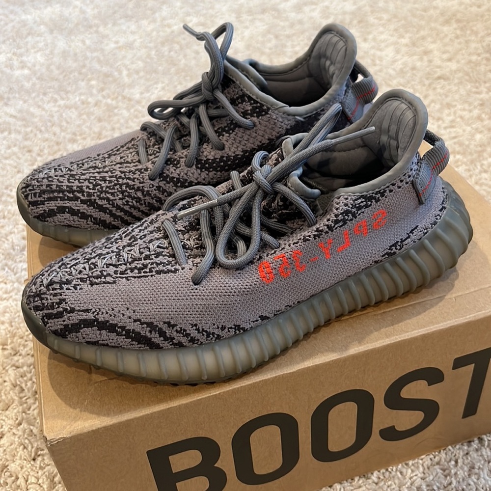 Yeezy 350 - image 4